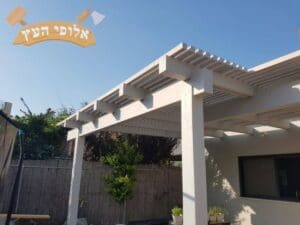 פרגולות במגוון סוגי צבע ועצים בעיצובים שונים בקריית מנחם בנתיבות